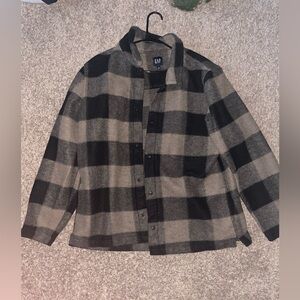GAP Men's Plaid Shirt Jacket in Black and Gray